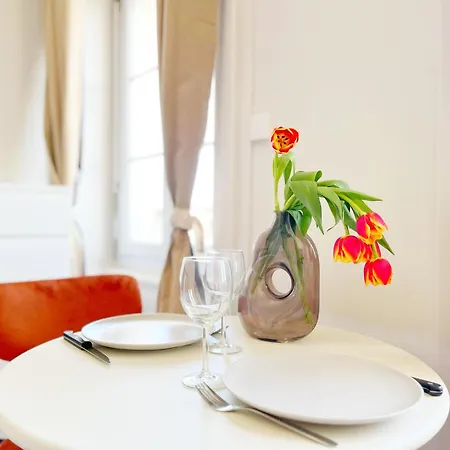 Astrid - Check In H24 - Wifi Lyon